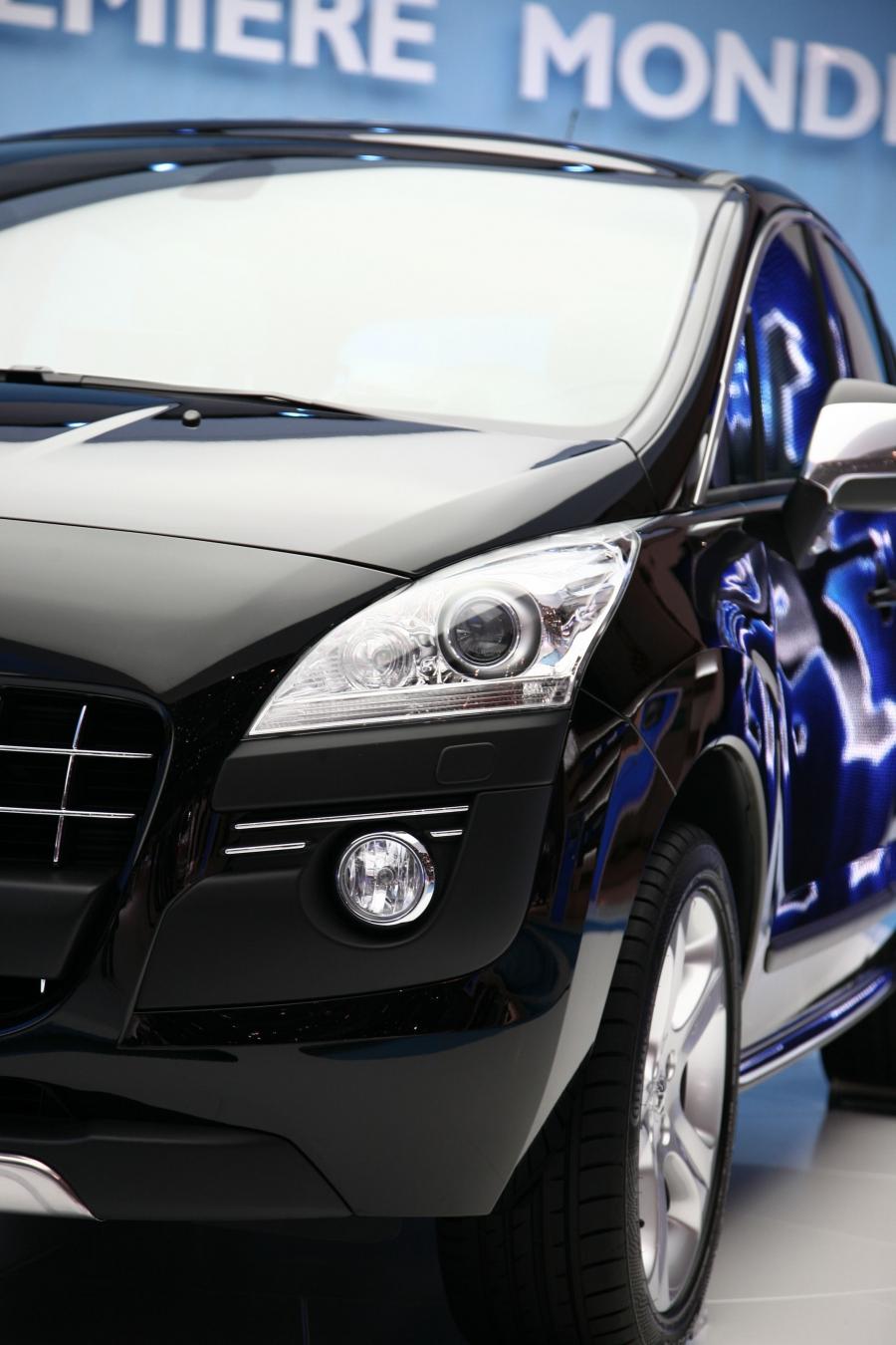  Peugeot 3008 2010 года  (фото 56 из 148)